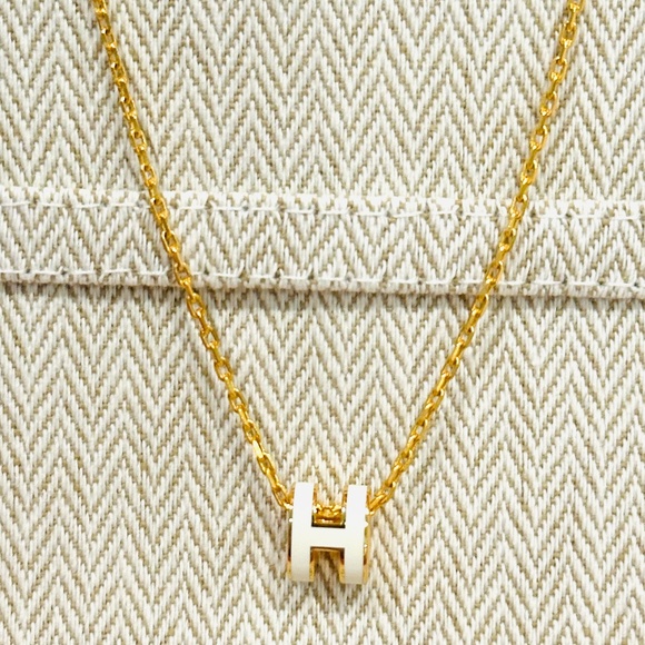 NIB NEW HERMES Mini Pop H Pendant Necklace In Blanc White With Gold Hardware - Picture 2 of 9